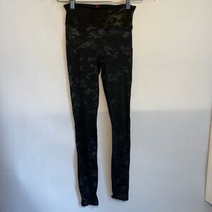 Spanx Women's Faux Leather Camo Legging in Matte Black Camo Size XS